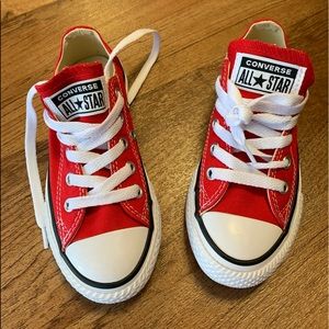 NEW Kids Converse